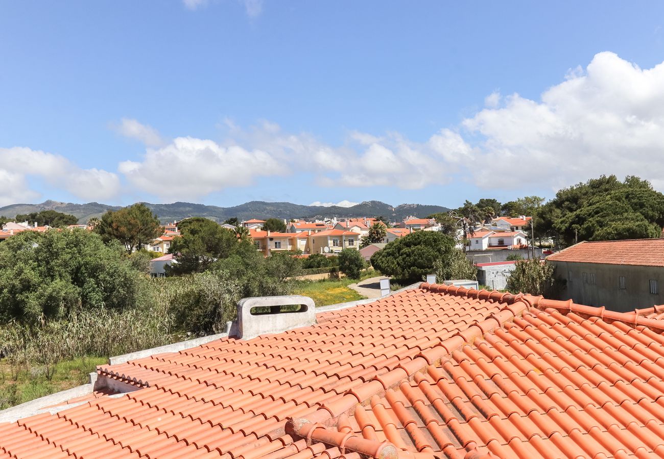 Apartamento em Aldeia de Juzo - GUINCHO TYPICAL HOUSE II by HOMING