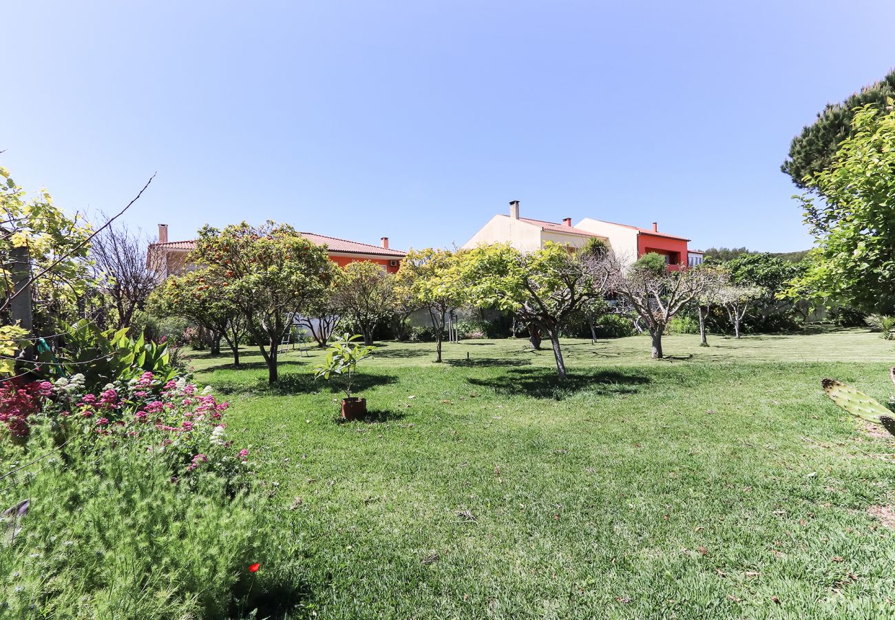 Apartamento em Aldeia de Juzo - GUINCHO TYPICAL HOUSE II by HOMING