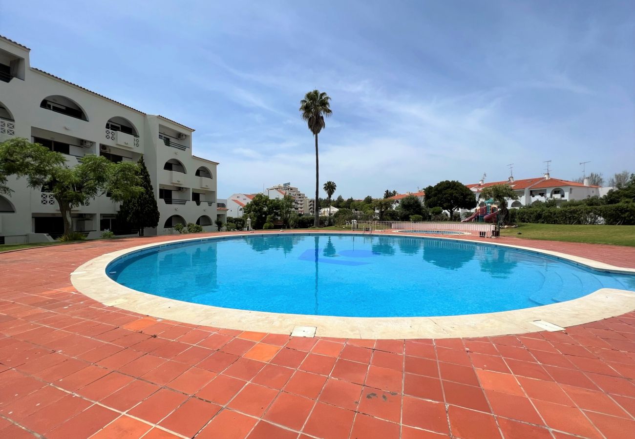 Apartamento em Albufeira - ALBUFEIRA TWINS 1 WITH POOL by HOMING