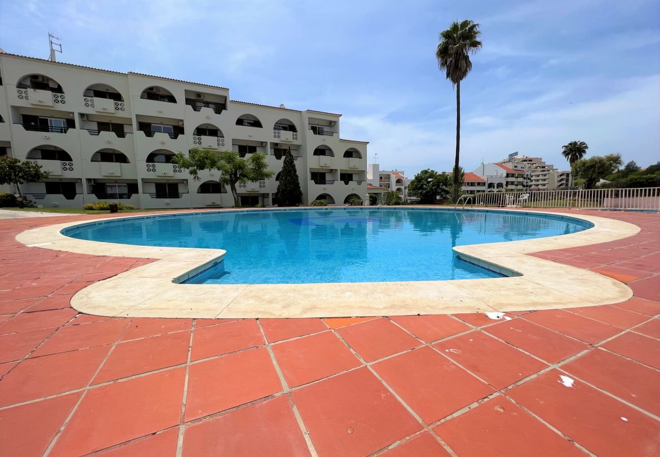 Apartamento em Albufeira - ALBUFEIRA TWINS 1 WITH POOL by HOMING