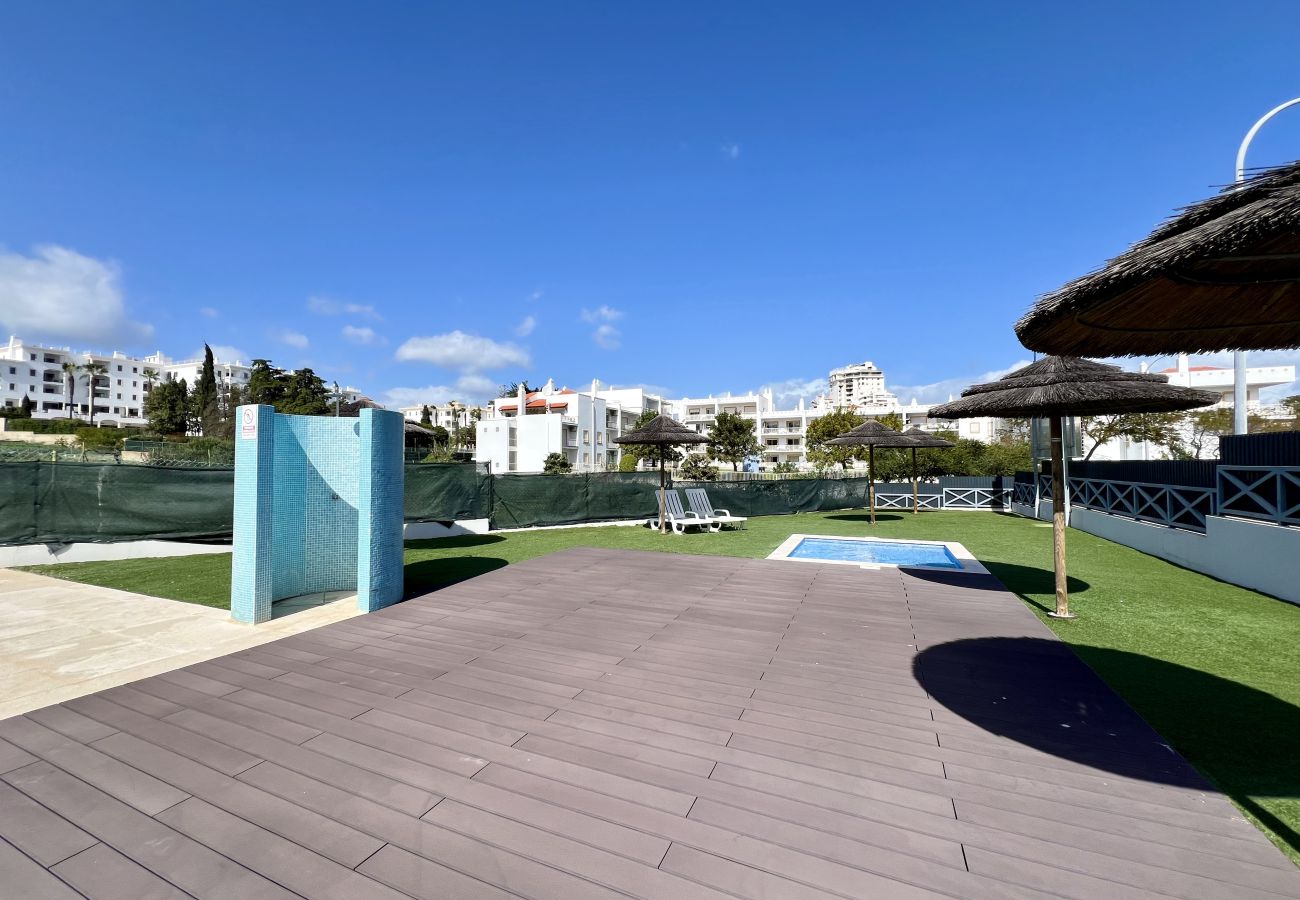 Apartamento em Albufeira - ALBUFEIRA MODERN 2 WITH POOL by HOMING