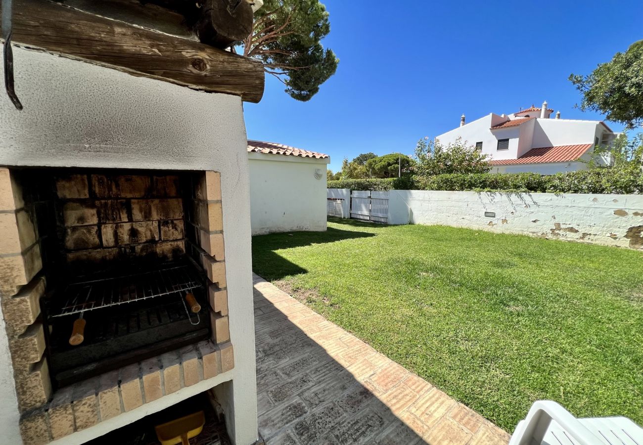 Villa em Vilamoura - VILAMOURA TRADITIONAL VILLA WITH POOL by HOMING