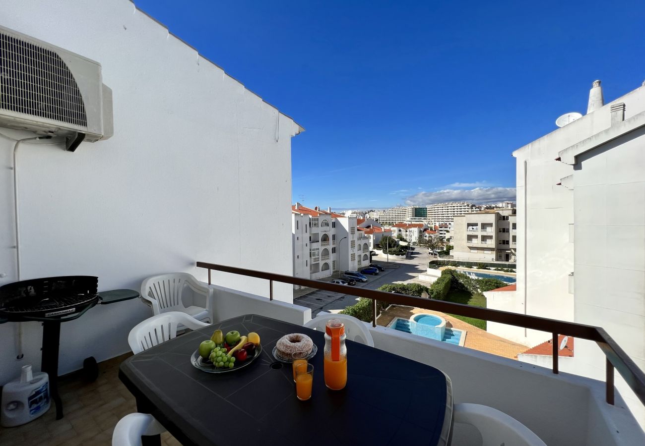 Apartamento em Albufeira - ALBUFEIRA DOWNTOWN WITH POOL by HOMING