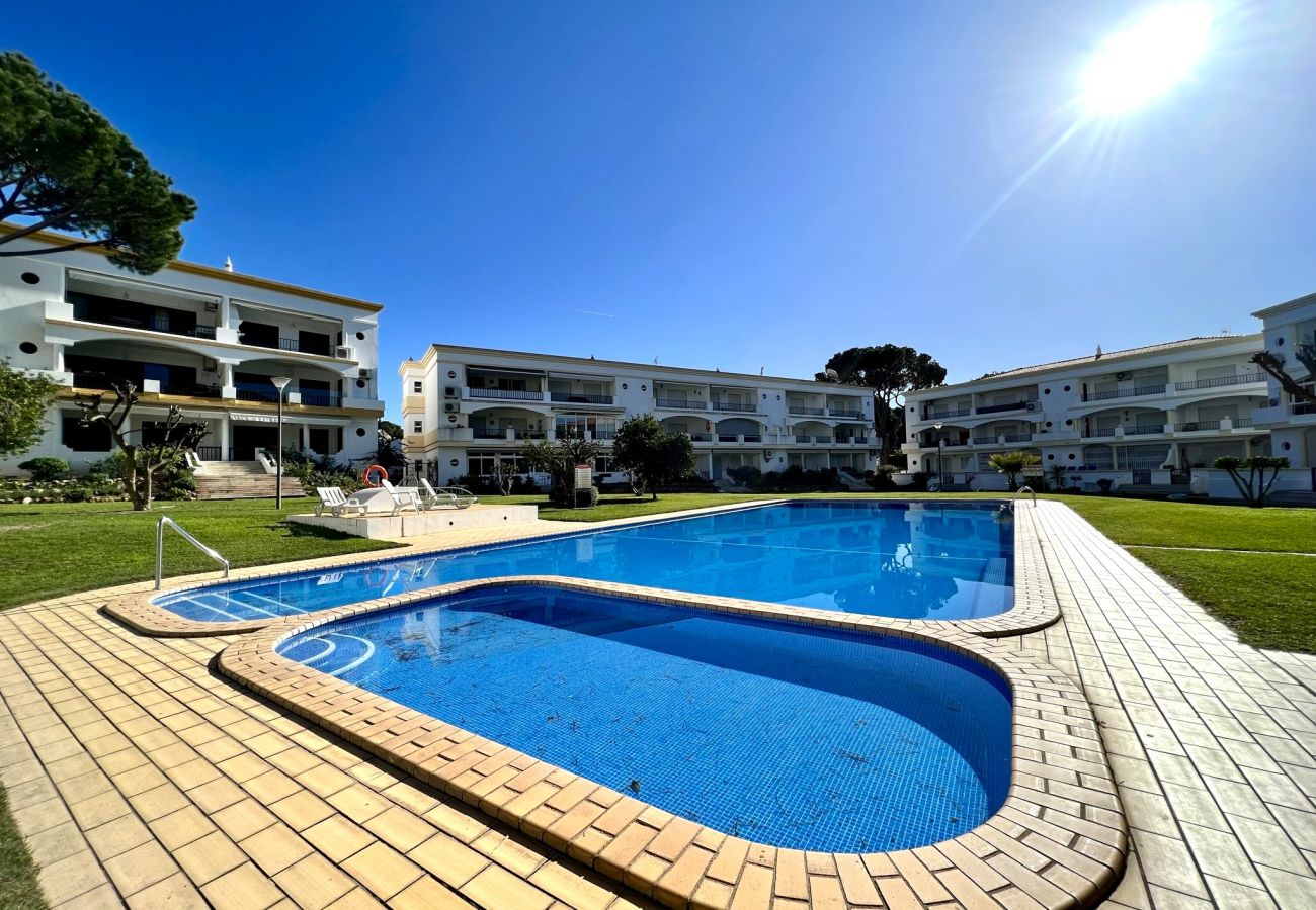 Apartamento em Vilamoura - VILAMOURA GARDEN VIEW 1 WITH POOL by HOMING