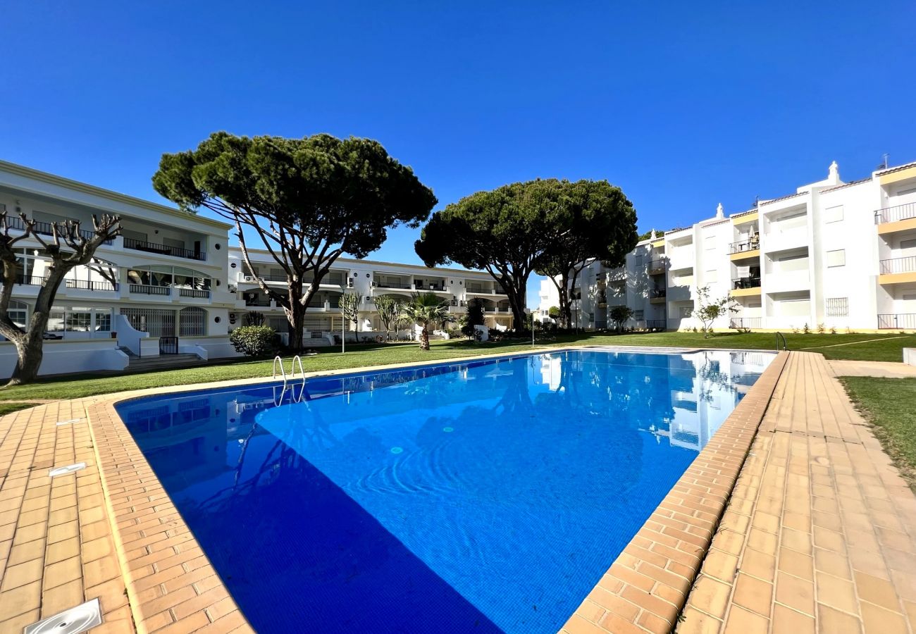 Apartamento em Vilamoura - VILAMOURA GARDEN VIEW 1 WITH POOL by HOMING