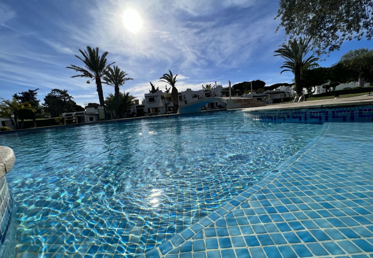 Apartamento em Albufeira - ALBUFEIRA BALAIA GOLF VILLAGE 1 WITH POOL by HOMIN