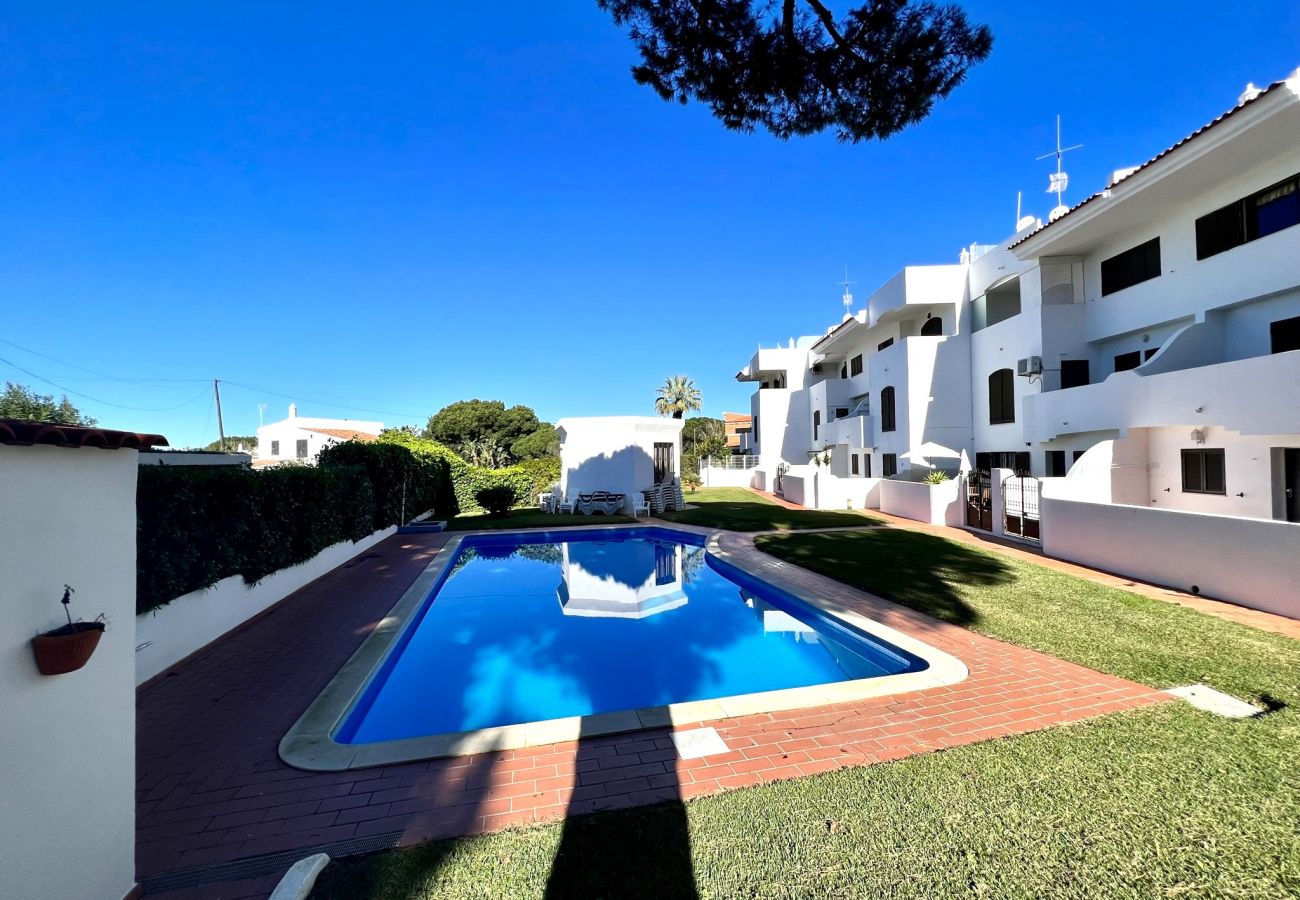 Apartamento em Vilamoura - VILAMOURA BRIGHTNESS APARTMENT WITH POOL by HOMING