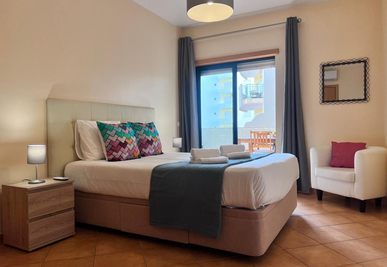 Apartamento em Armação de Pêra - ARMAÇÃO DE PÊRA OCEAN TERRACE WITH POOL by HOMING