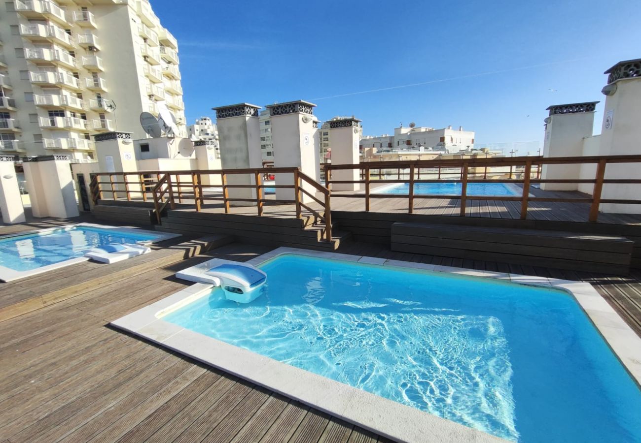 Apartamento em Armação de Pêra - ARMAÇÃO DE PÊRA OCEAN TERRACE WITH POOL by HOMING