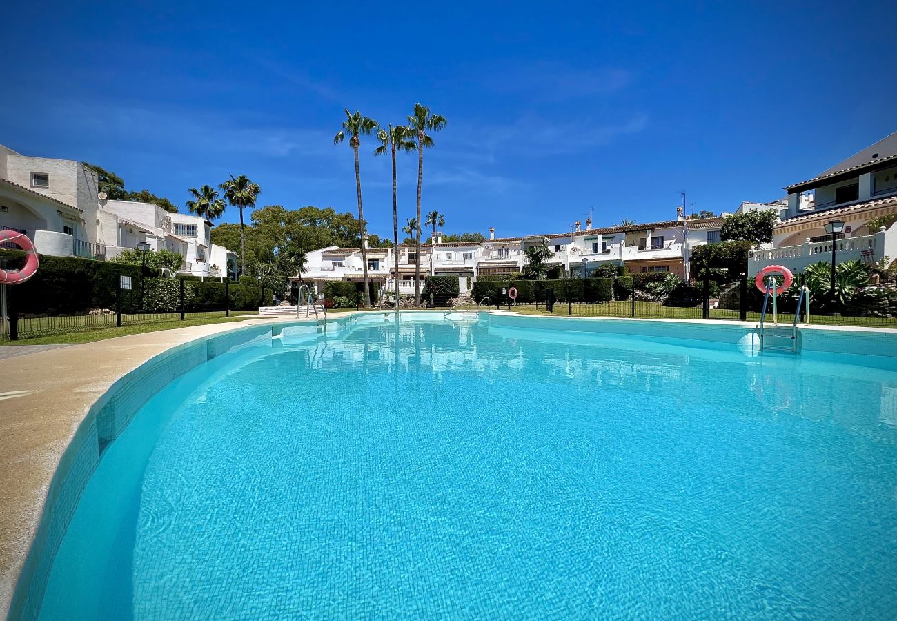 Casa geminada em Estepona - MARBELLA VISTAZUR with POOL by HOMING