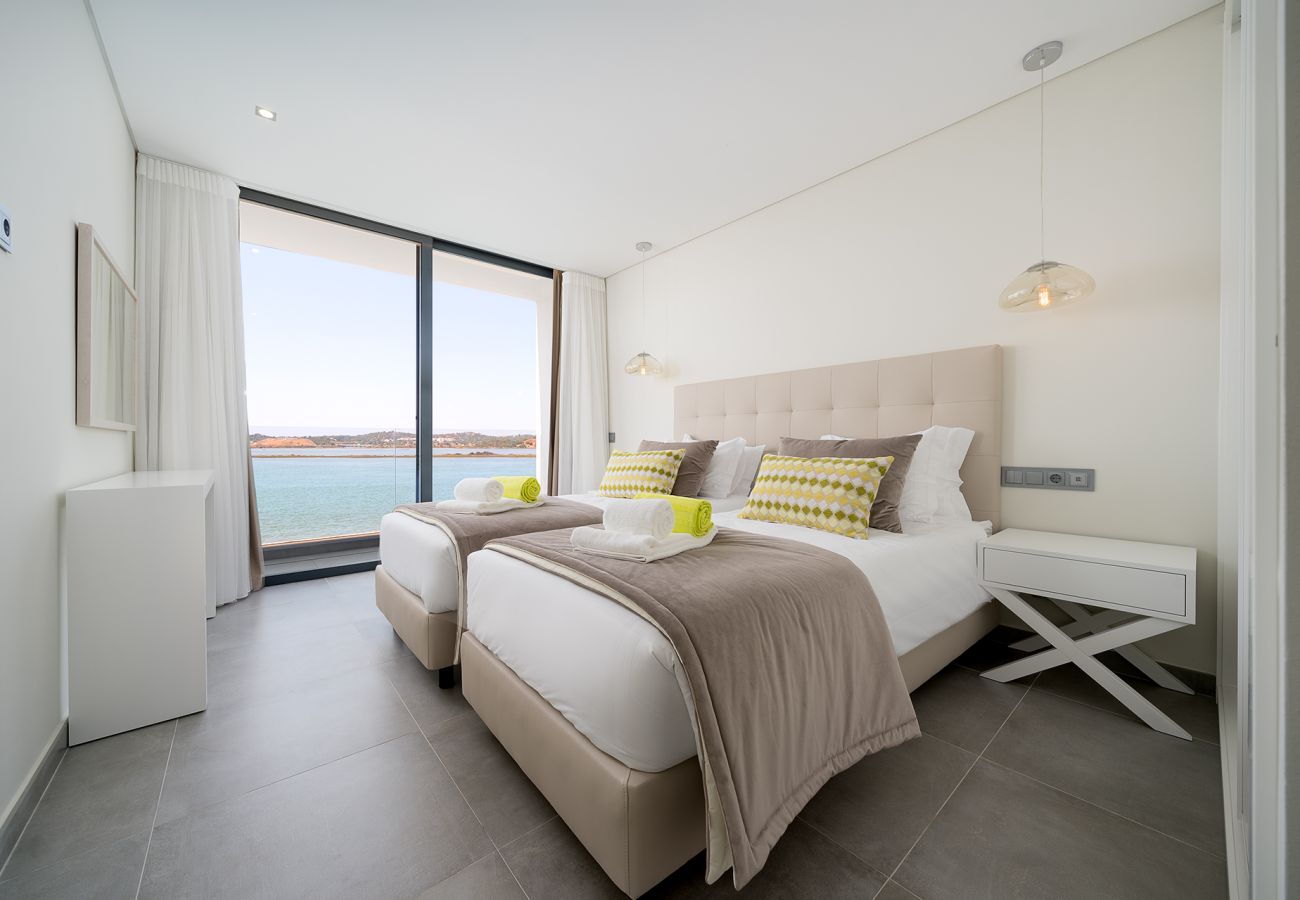 Apartamento em Lagoa - PORTIMÃO OCEAN BREEZE WITH POOL by HOMING