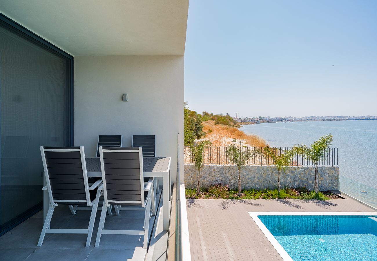 Apartamento em Lagoa - PORTIMÃO OCEAN BREEZE WITH POOL by HOMING