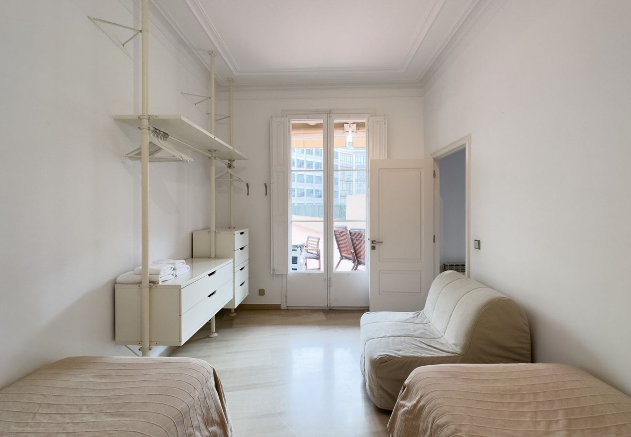 Apartment in Barcelona - PASSEIG DE GRACIA, with large terrace