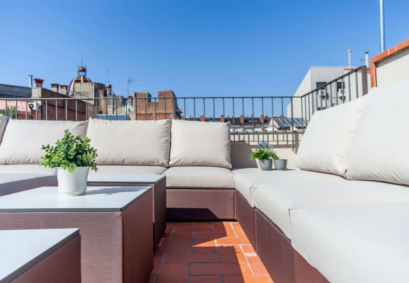 Apartment in Barcelona - DELUXE, central, city views, balcony