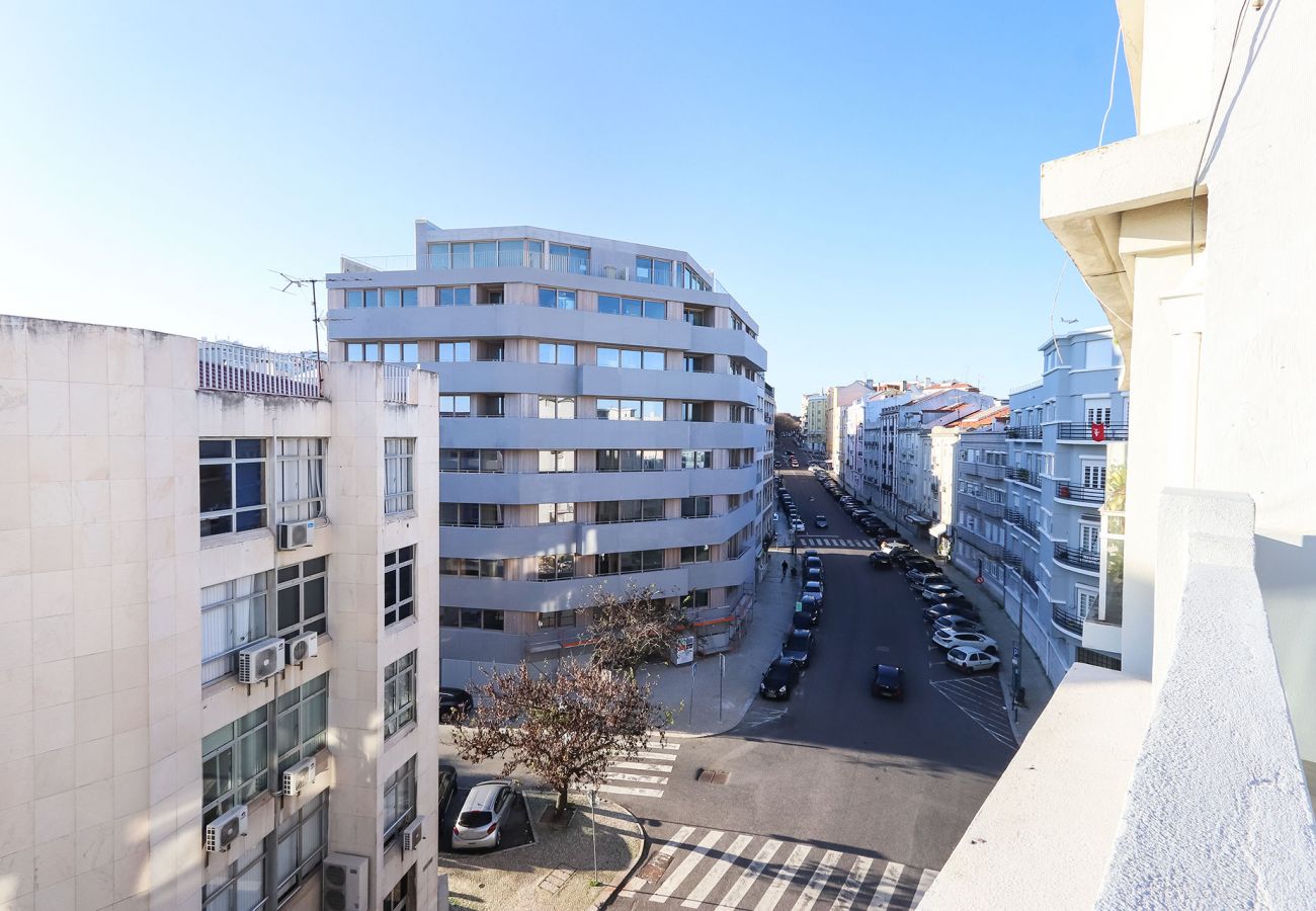 Apartment in Lisbon - MARQUES DE POMBAL DUPLEX WITH TERRACE by HOMING