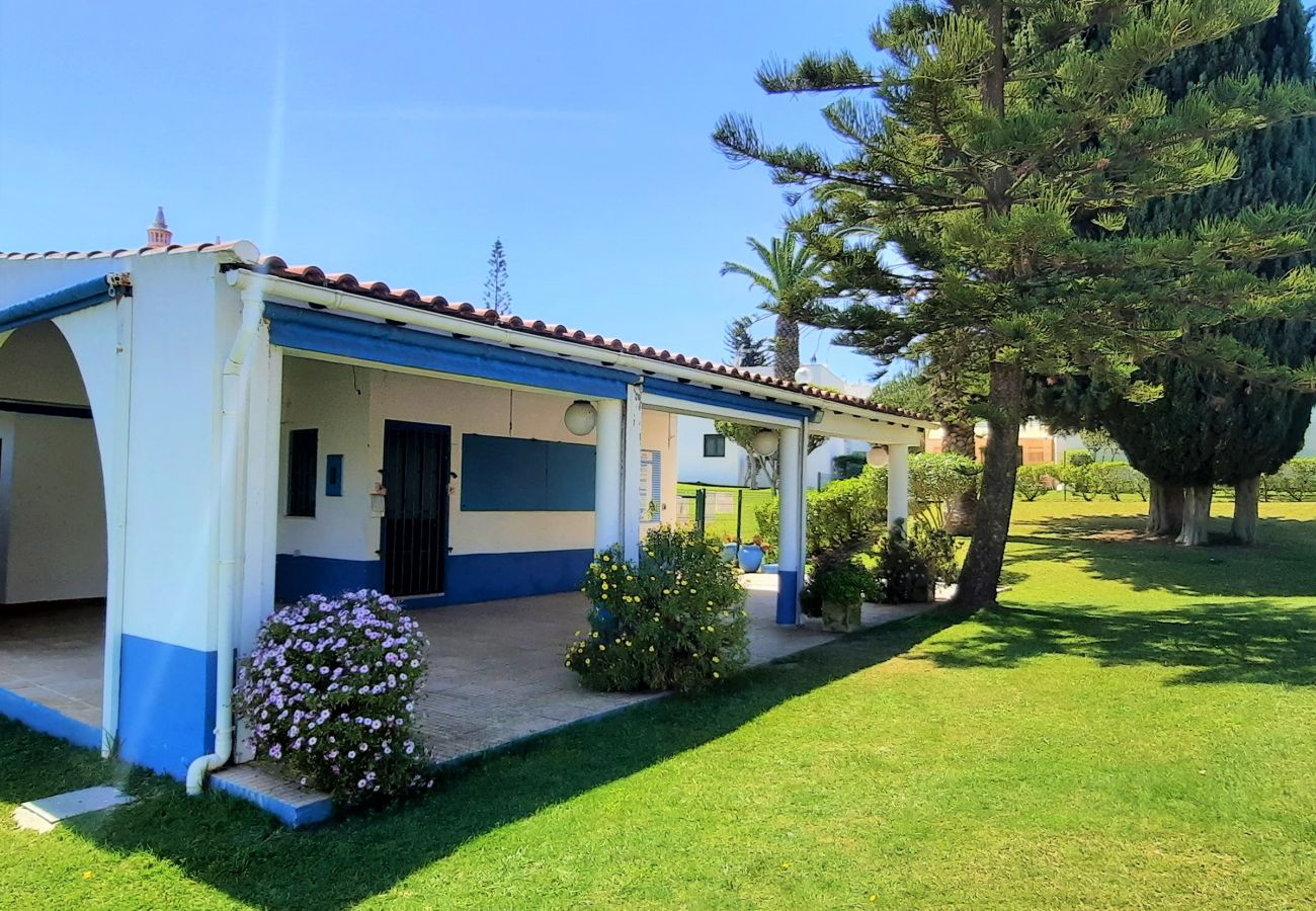 Apartment in Armação de Pêra - ARMAÇÃO DE PÊRA BRIGHTNESS 2 WITH POOL by HOMING