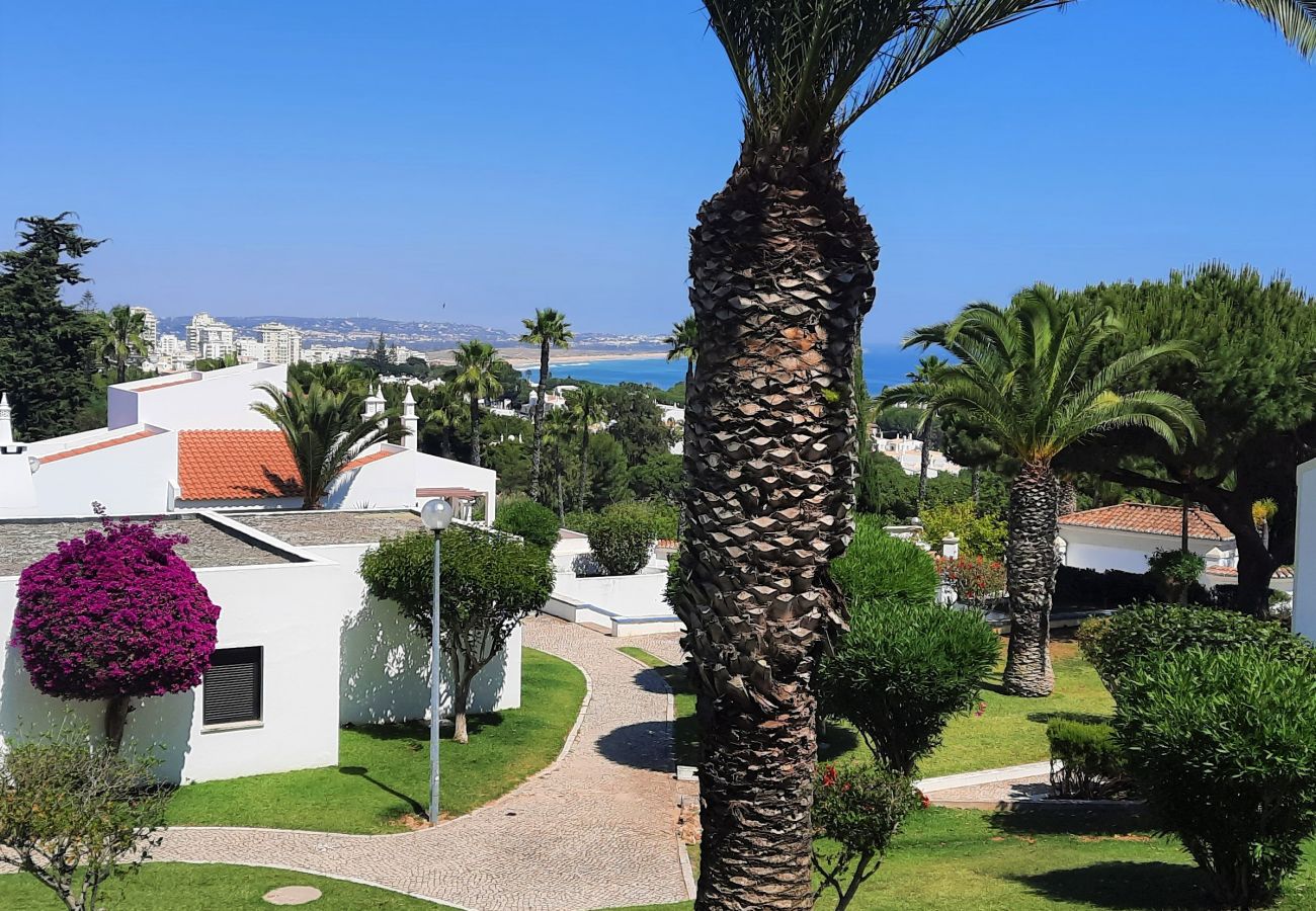 Apartment in Armação de Pêra - ARMAÇÃO DE PÊRA BRIGHTNESS 2 WITH POOL by HOMING