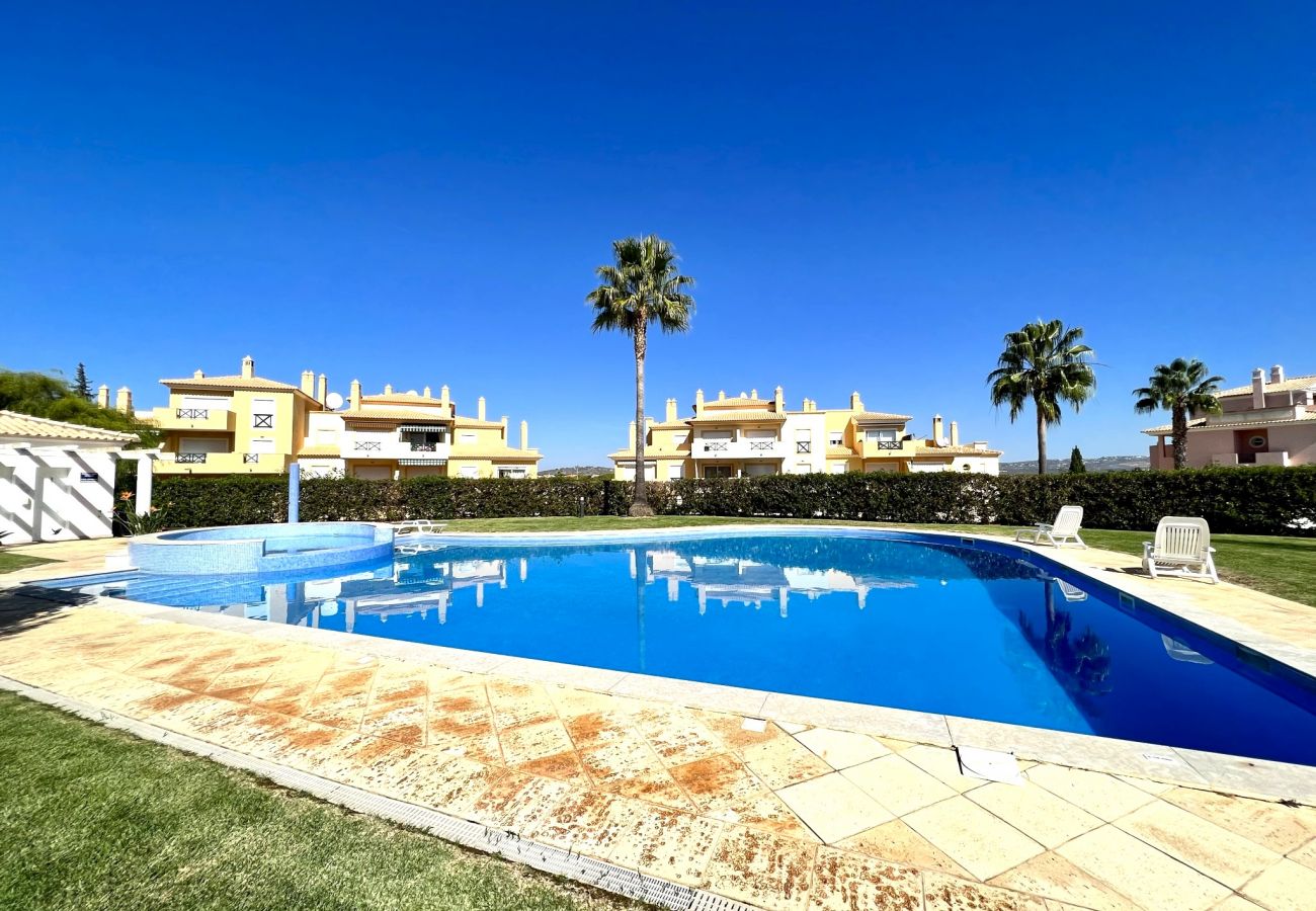 Apartment in Albufeira - ALBUFEIRA VALLEY 1 WITH POOL by HOMING