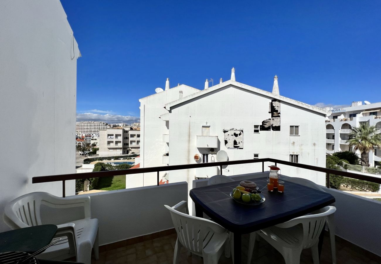 Apartment in Albufeira - ALBUFEIRA DOWNTOWN WITH POOL by HOMING