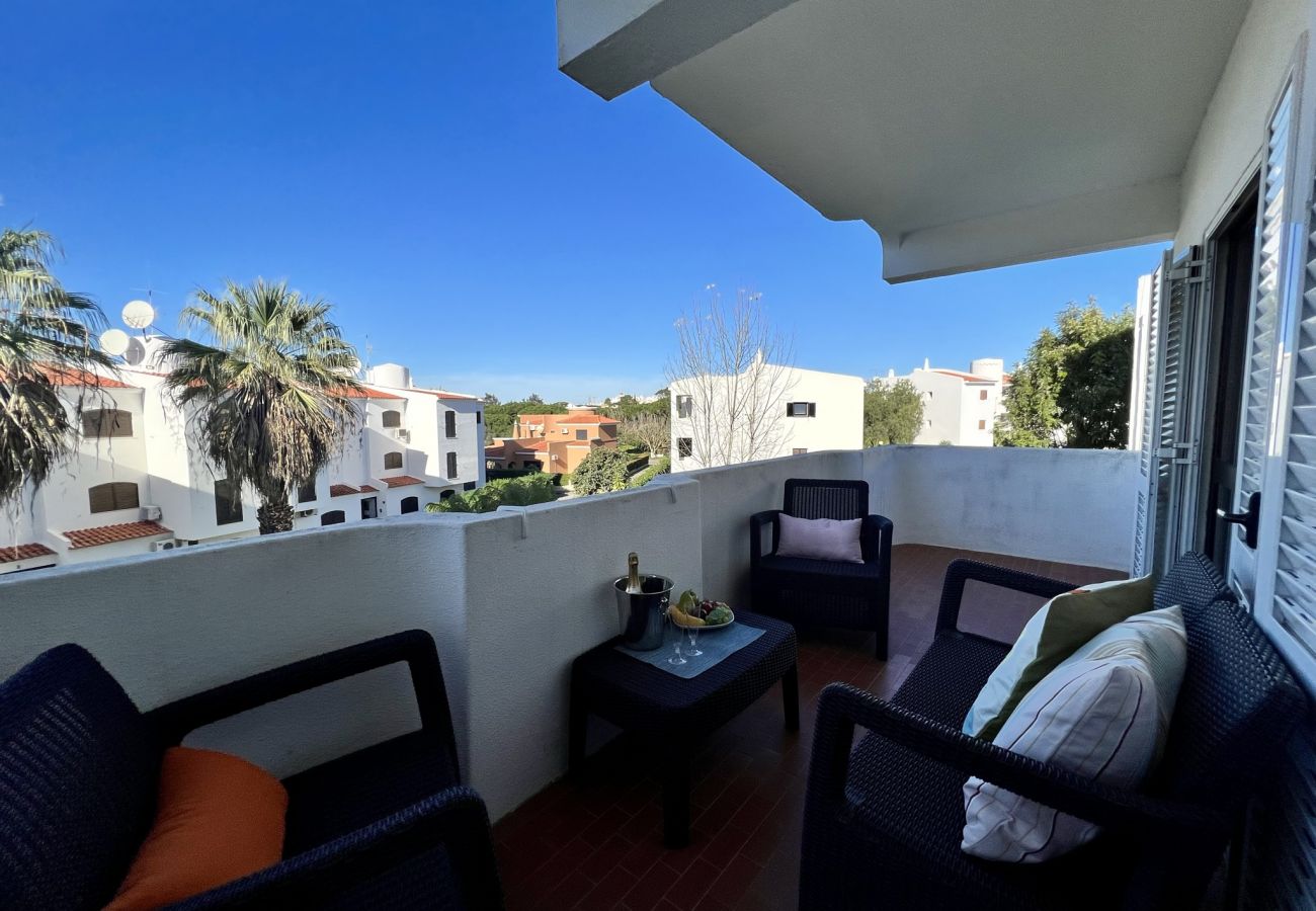 Apartment in Vilamoura - VILAMOURA COSY 4 WITH POOL by HOMING