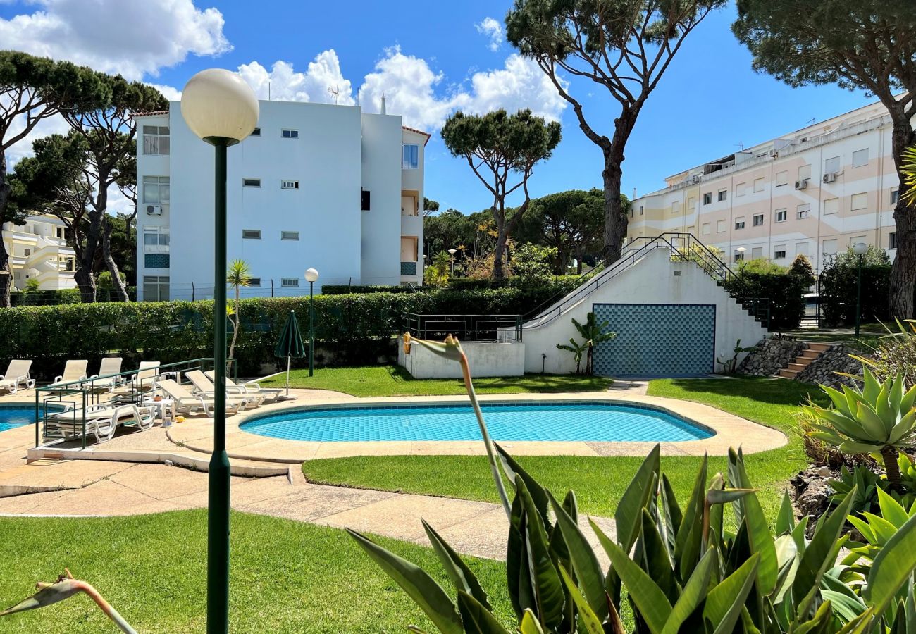 Apartment in Vilamoura - VILAMOURA COSY 4 WITH POOL by HOMING