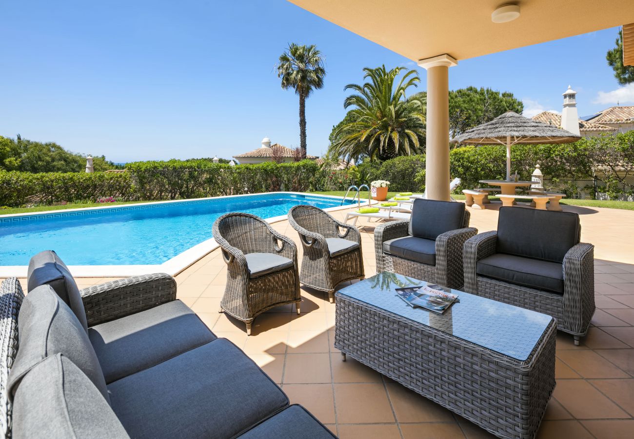 Villa in Vale do Lobo - VALE DE LOBO VILLA WITH POOL by HOMING