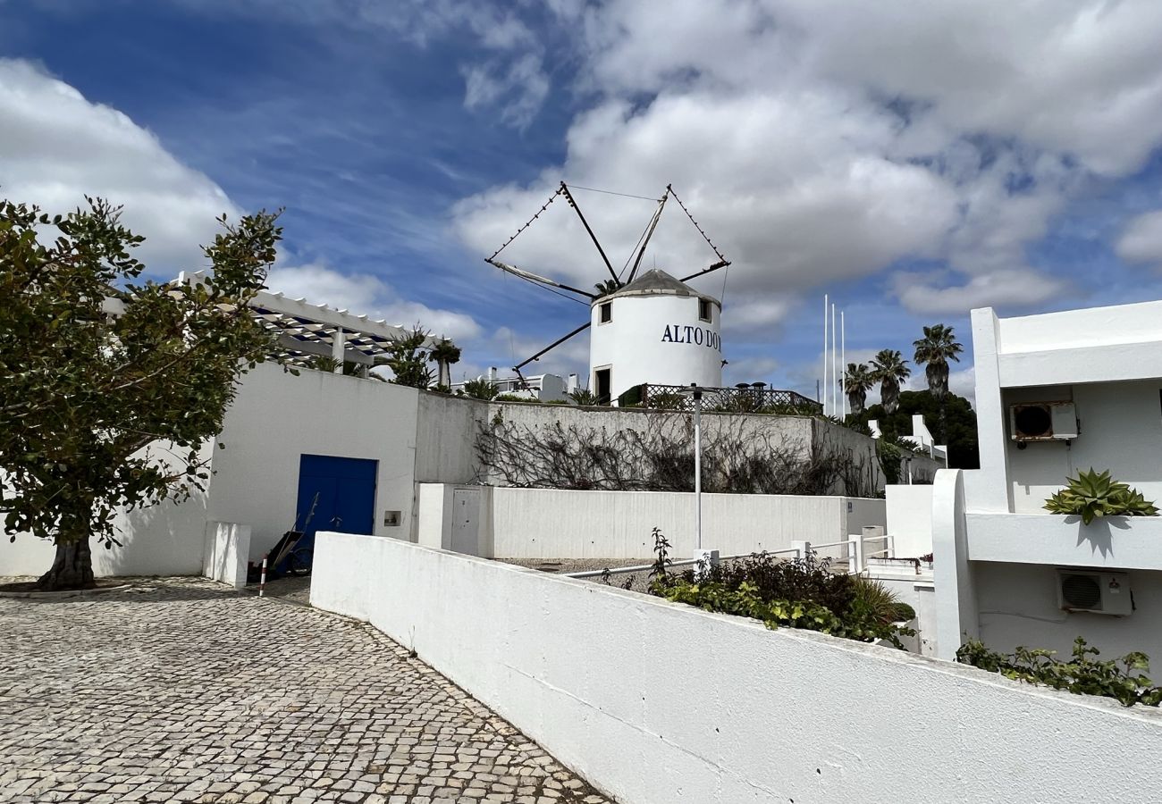 Apartment in Albufeira - ALBUFEIRA SUNSET WITH POOL by HOMING