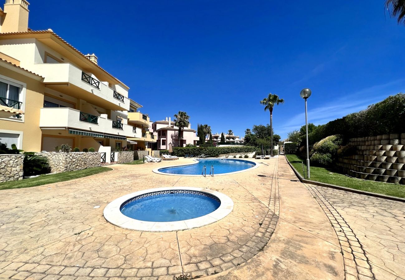 Apartment in Albufeira - ALBUFEIRA VALLEY 2 WITH POOL by HOMING