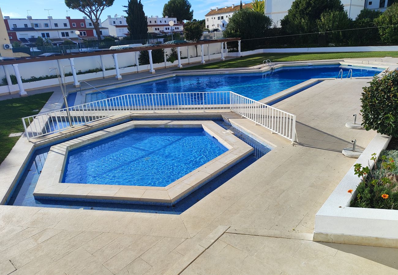 Apartment in Vilamoura - VILAMOURA CENTRAL 7 WITH POOL by HOMING