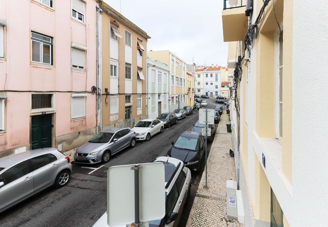 Apartment in Lisbon - LISBON TYPICAL by HOMING