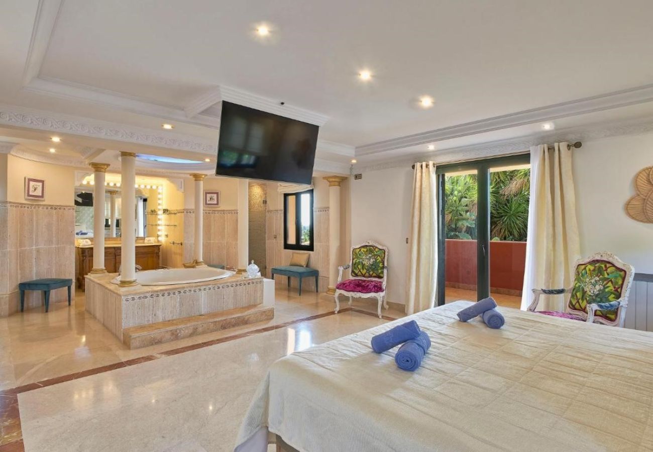 Villa in Marbella - MARBELLA PREMIUM VILLA by HOMING