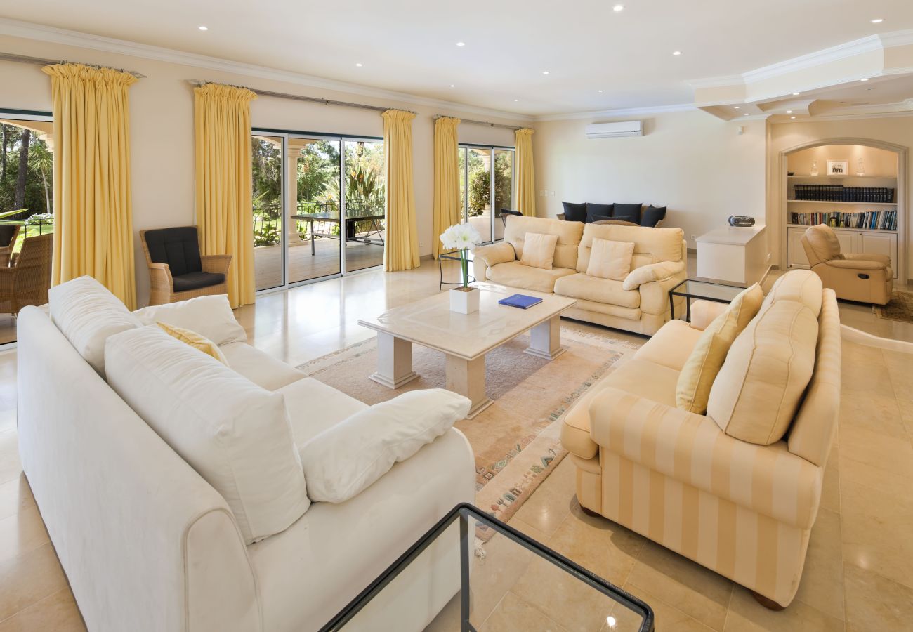 Villa in Quinta do Lago - QUINTA DO LAGO AMAZING VILLA 2 WITH POOL by HOMING