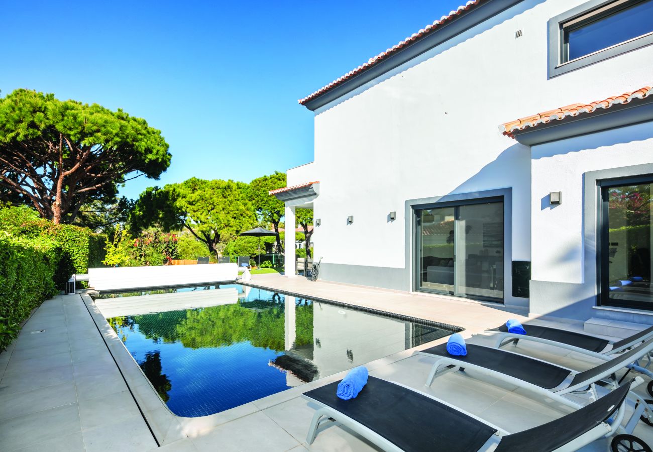 Villa in Vale do Lobo - VALE DO LOBO MODERN VILLA WITH POOL by HOMING