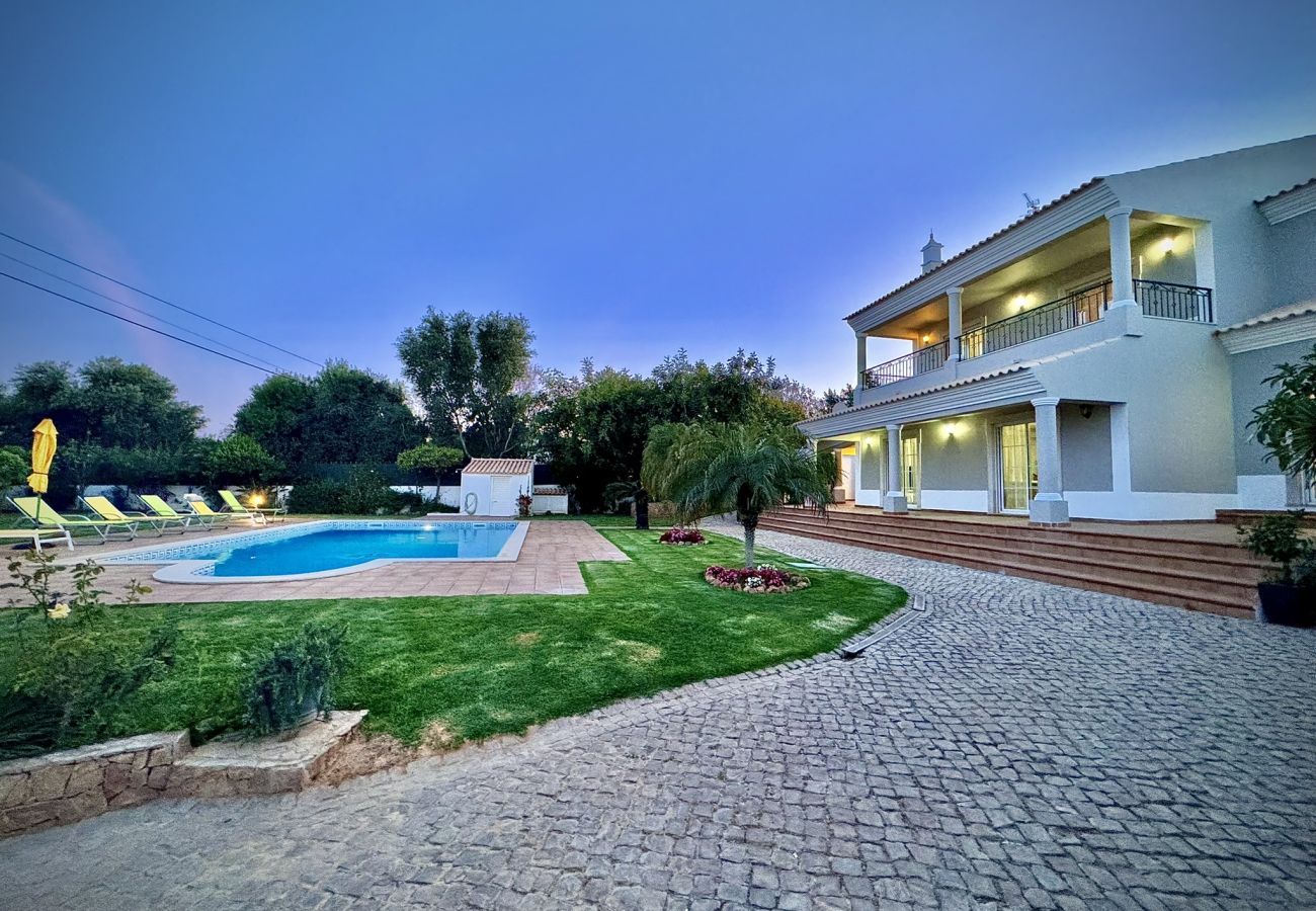 Villa in Loulé - ALMANCIL EXCELLENCE VILLA WITH POOL by HOMING