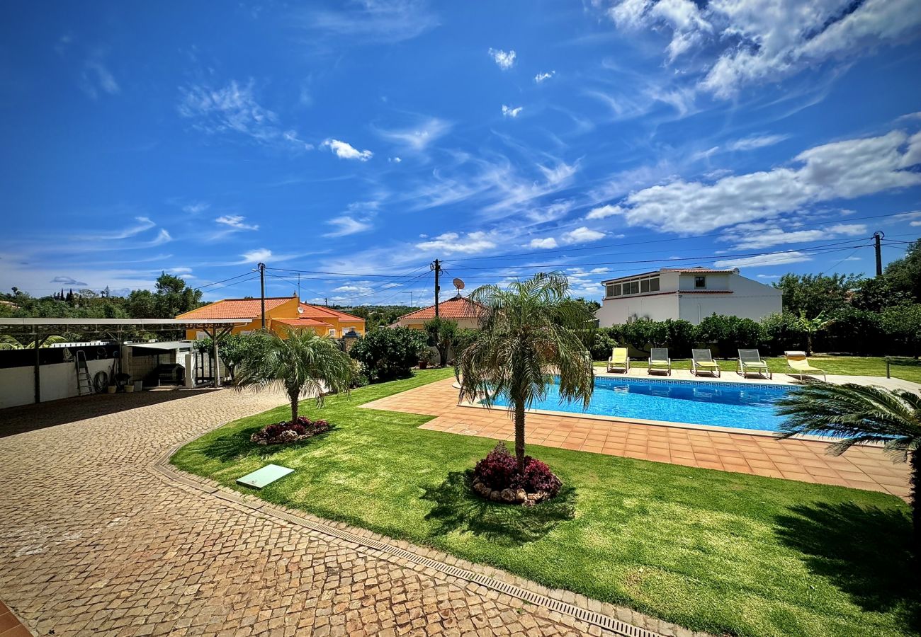 Villa in Loulé - ALMANCIL EXCELLENCE VILLA WITH POOL by HOMING