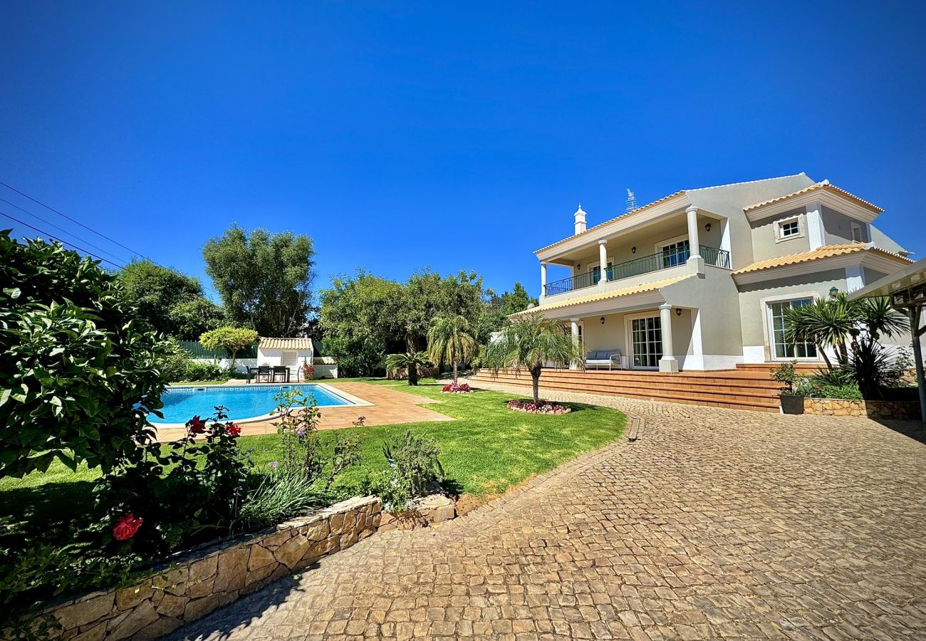 Villa in Loulé - ALMANCIL EXCELLENCE VILLA WITH POOL by HOMING