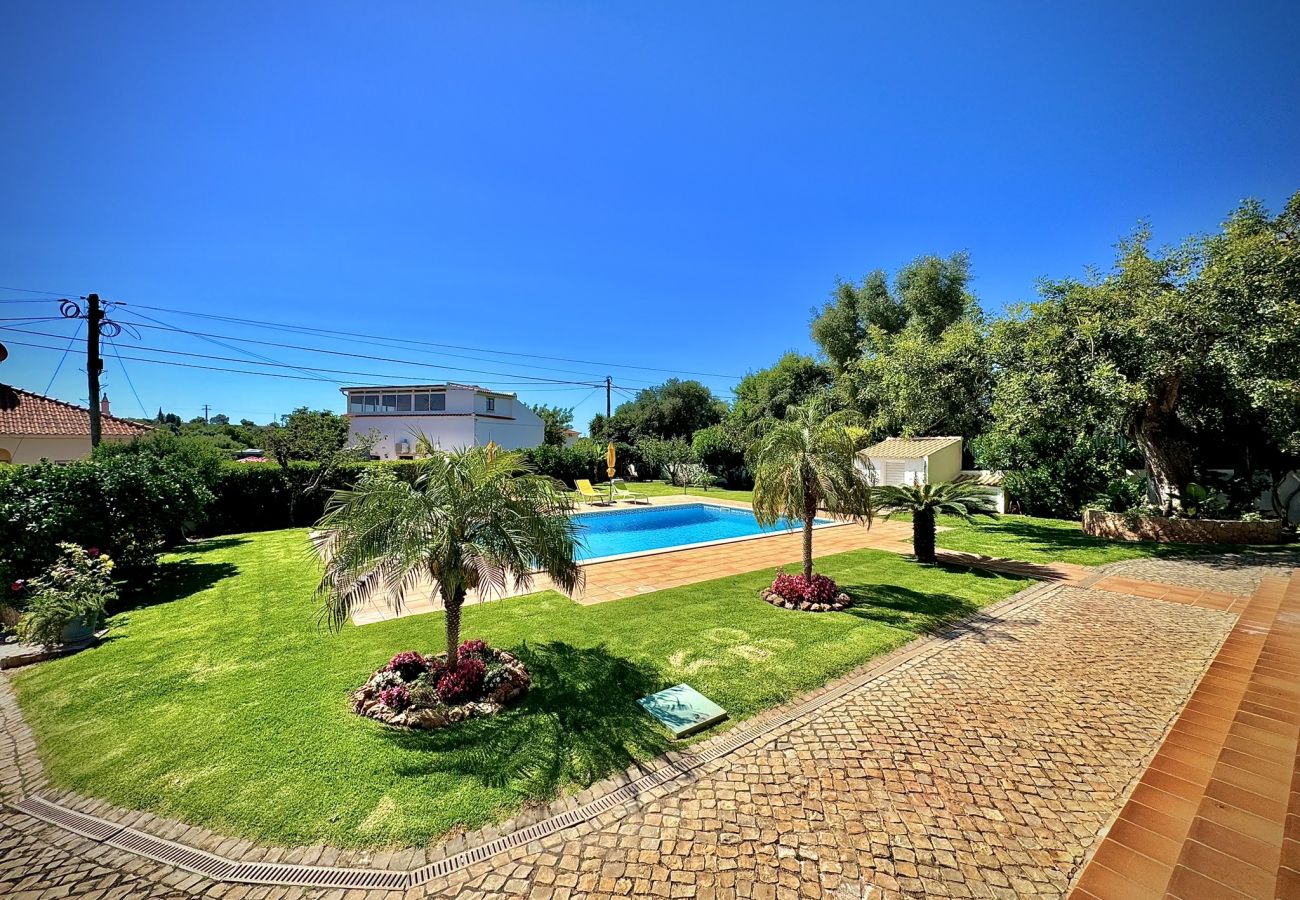 Villa in Loulé - ALMANCIL EXCELLENCE VILLA WITH POOL by HOMING