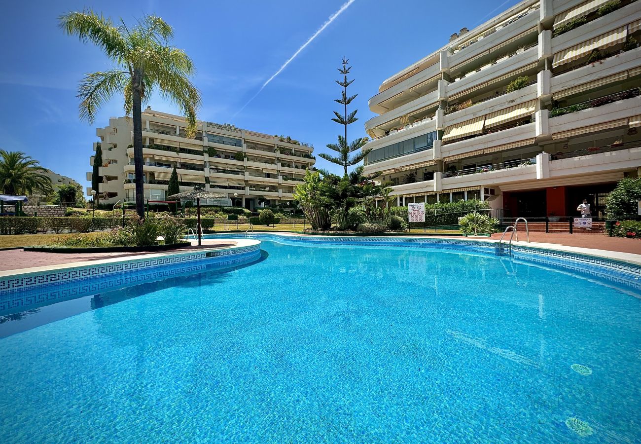 Residence in Marbella - GUADALMINA ALTA GOLF VIEWS by HOMING