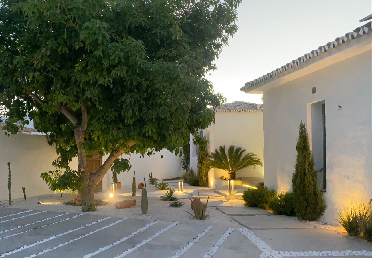 Villa in Marbella - MARBELLA VILLA GUADALMINA GOLF by HOMING