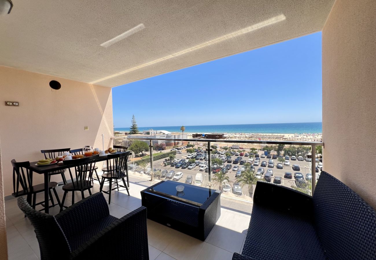 Apartment in Monte Gordo - MONTE GORDO BEACH OCEAN VIEW 3 by HOMING