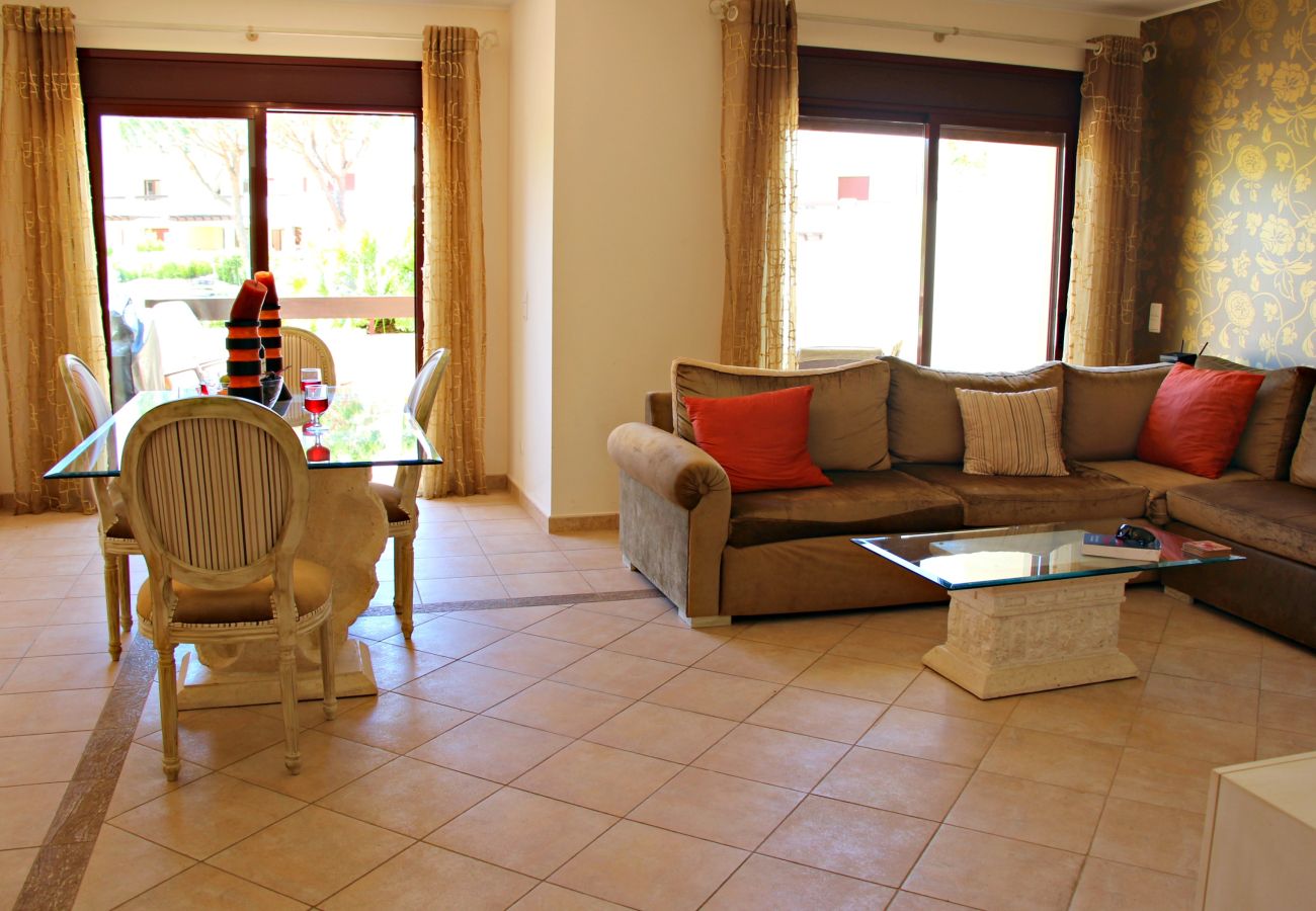 Townhouse in Quarteira - VILAMOURA TYPICAL 3 WITH POOL by HOMING