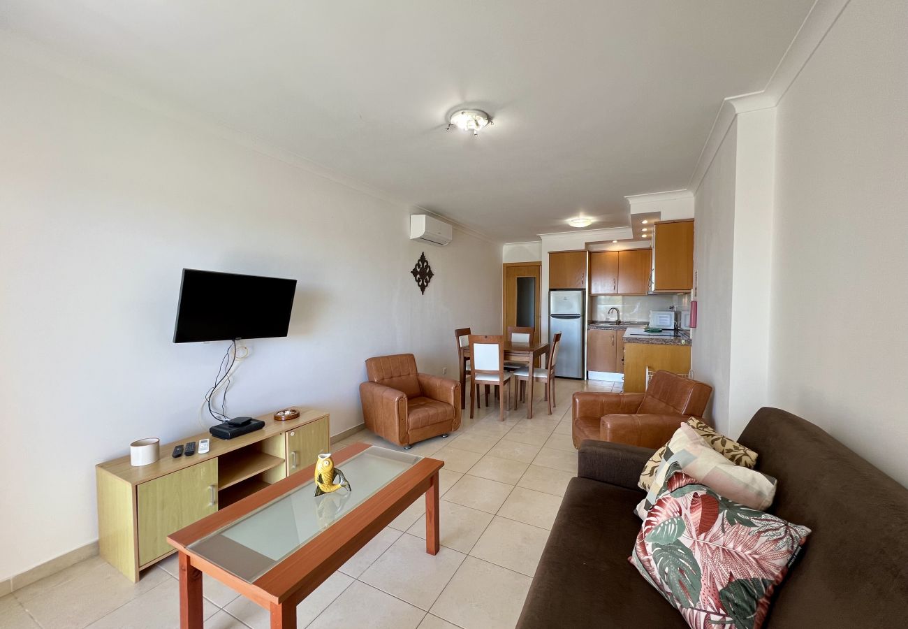 Apartment in Monte Gordo - MONTE GORDO BEACH OCEAN VIEW 5 by HOMING