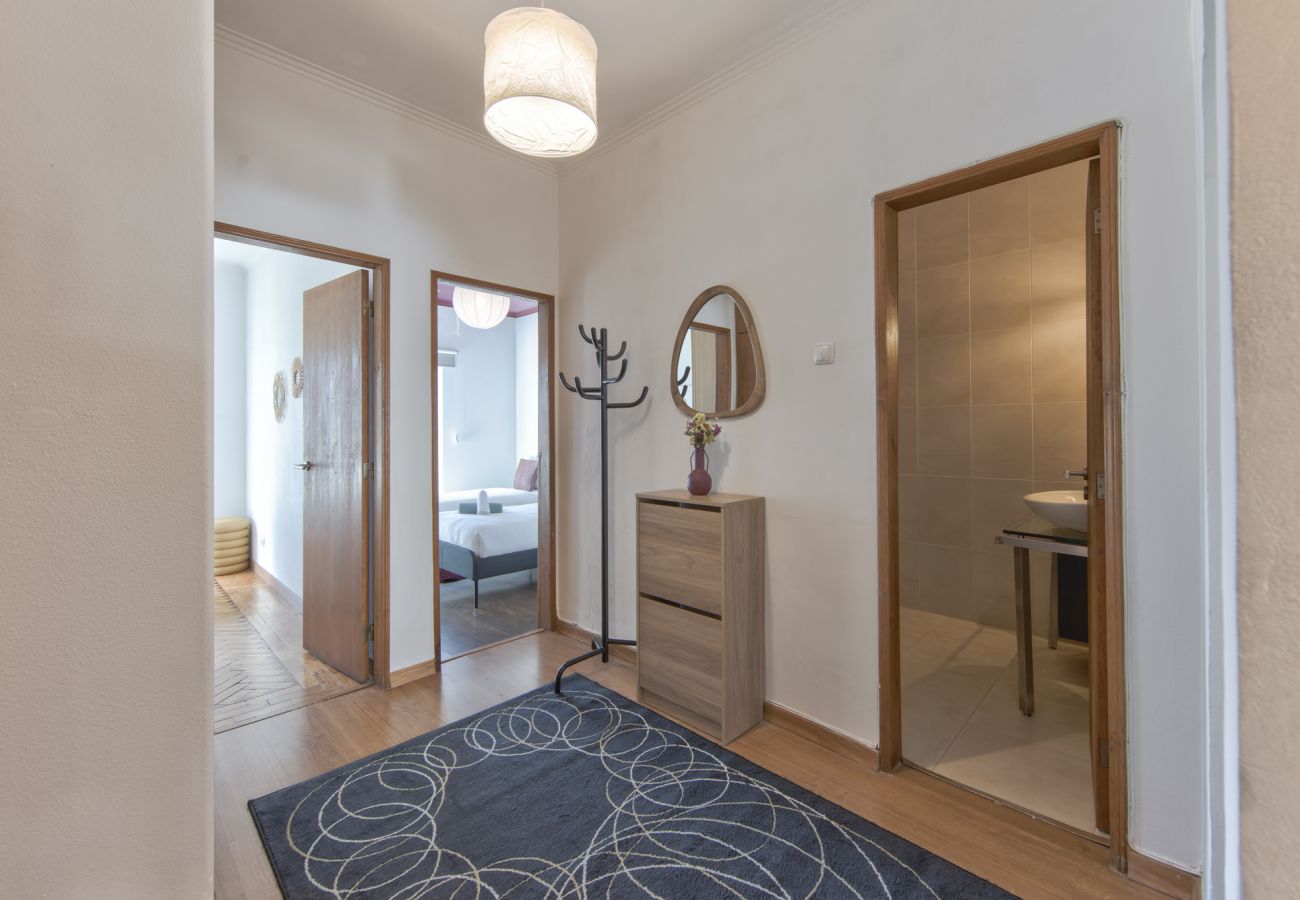 Apartment in Lisbon - AJUDA TYPICAL by HOMING