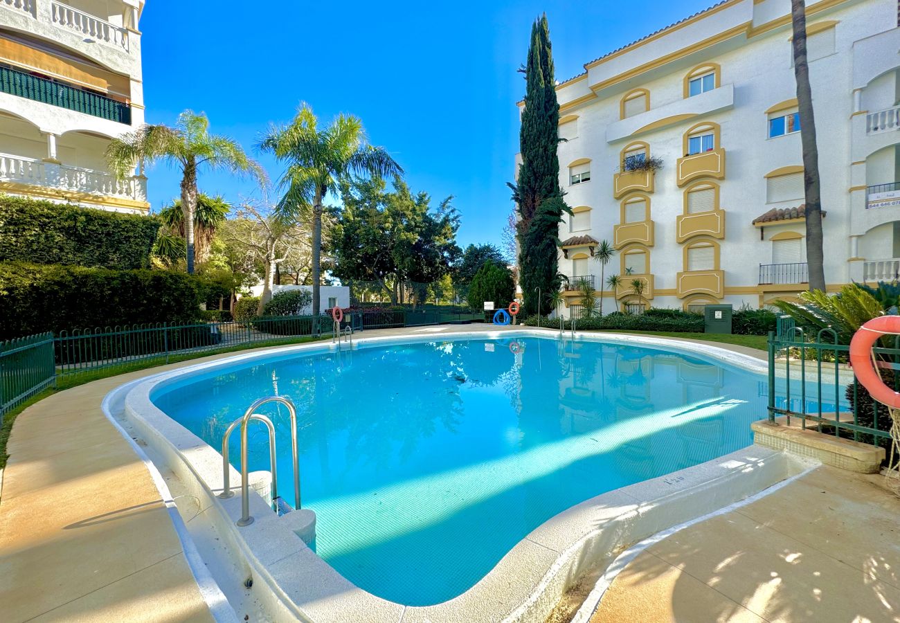 Apartment in Marbella - MARBELLA MILLA DE ORO w POOL & GARDEN by HOMING