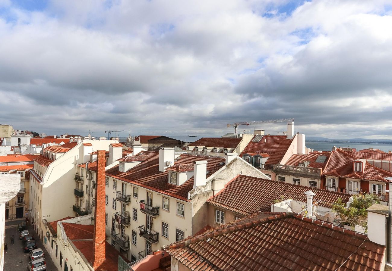 Bairro Alto Views by Homing