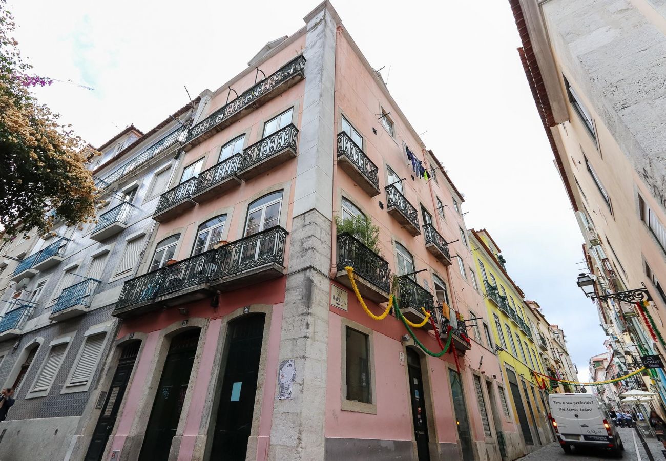 Bairro Alto Views by Homing