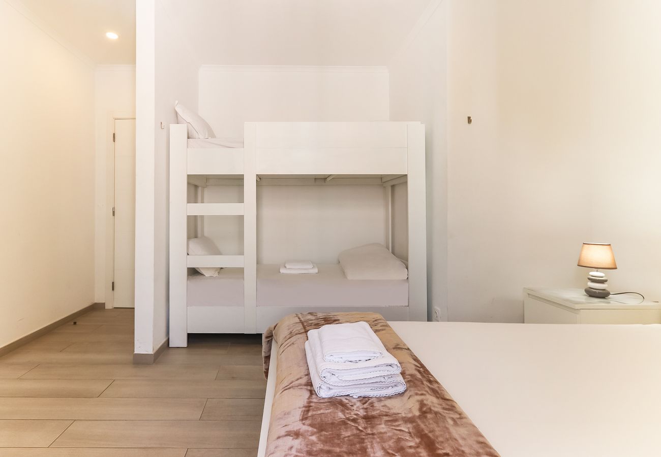 Alquiler por habitaciones en Lisboa ciudad - DOWNTOWN PALMA SUITES 302 by HOMING