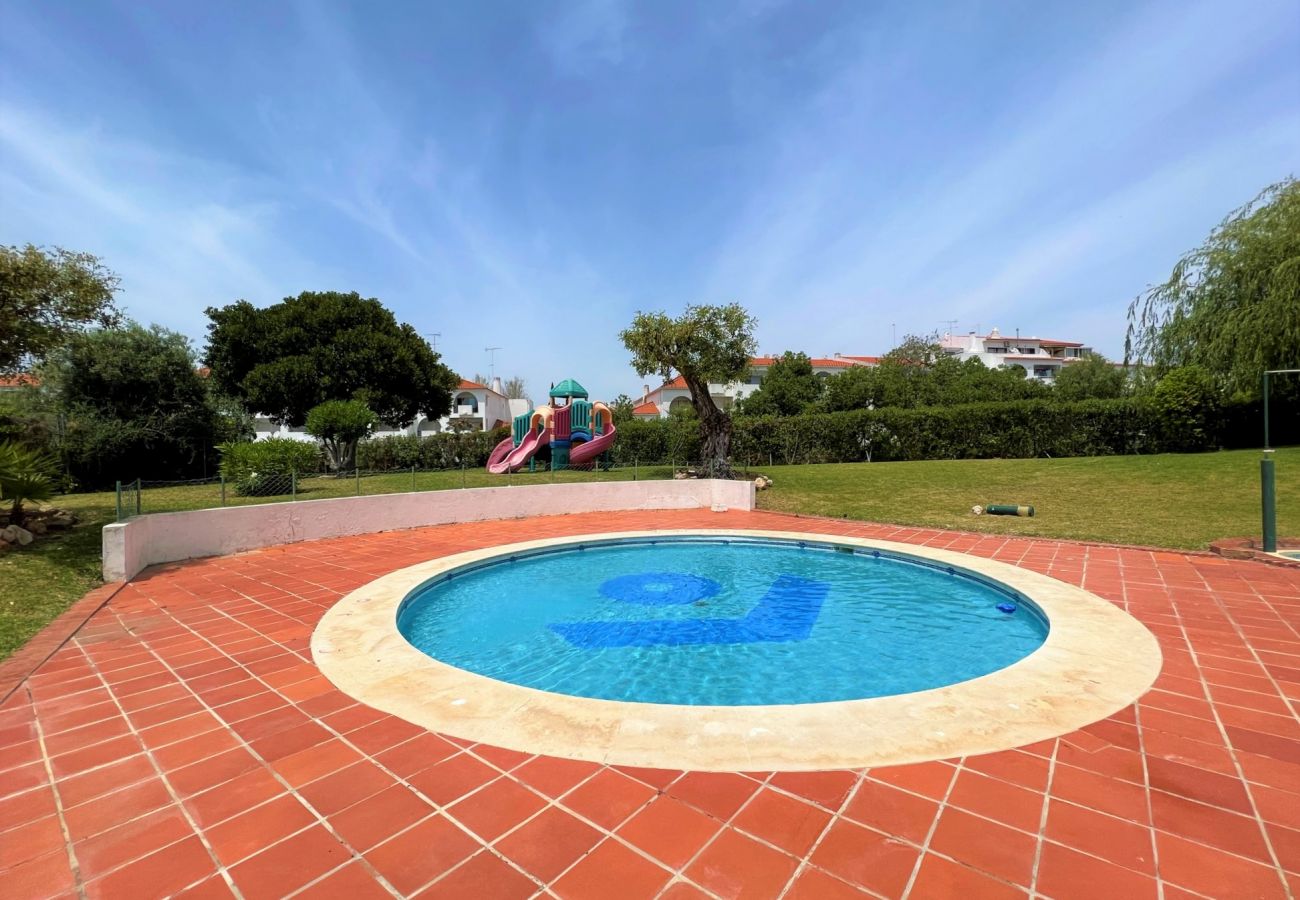 Apartamento en Albufeira - ALBUFEIRA TWINS 1 WITH POOL by HOMING