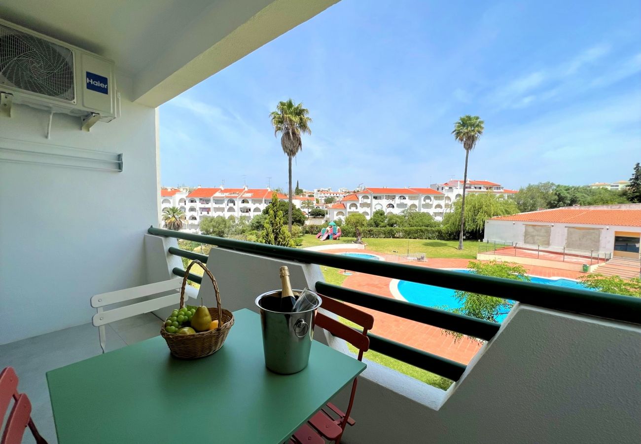 Apartamento en Albufeira - ALBUFEIRA TWINS 1 WITH POOL by HOMING