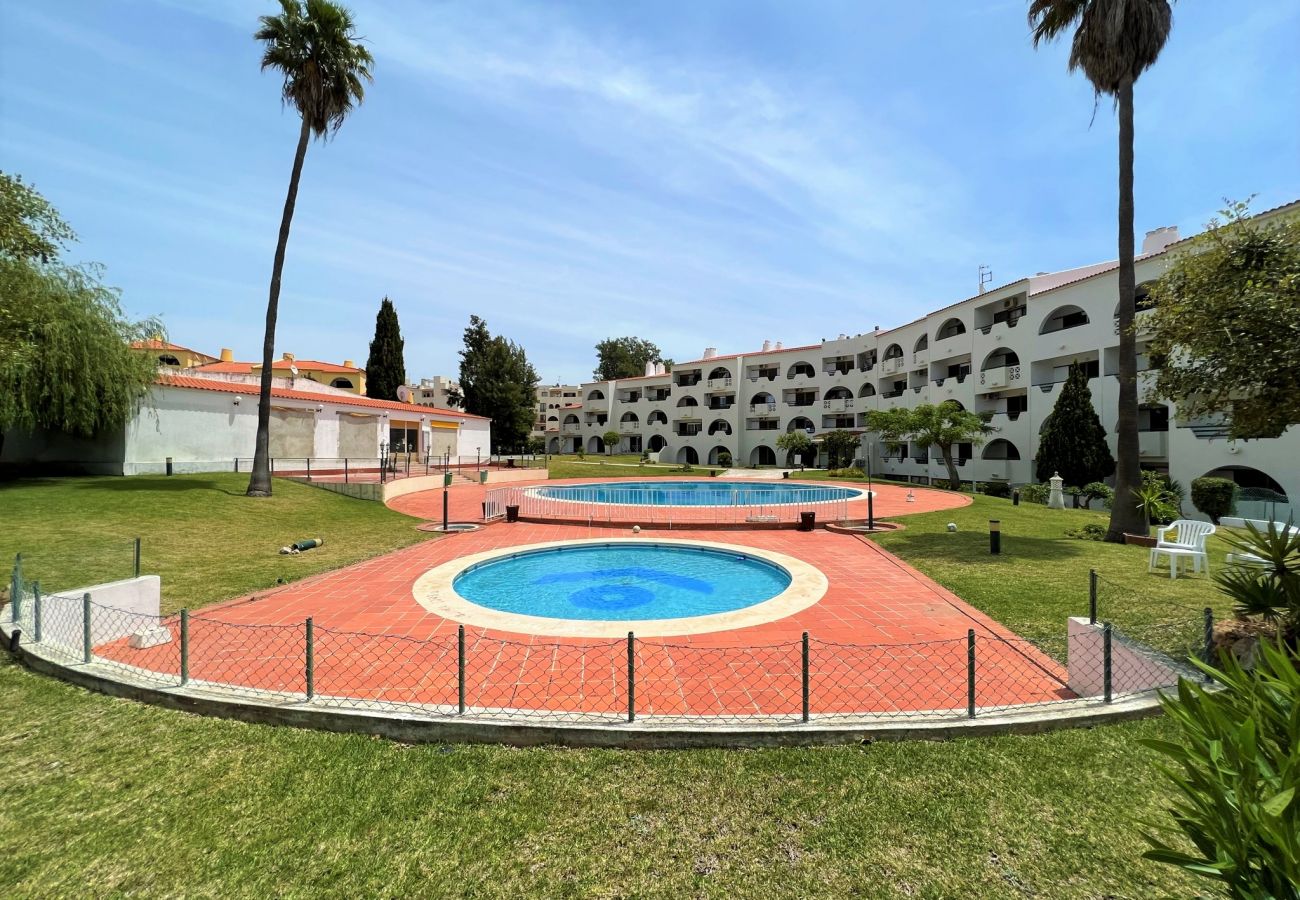 Apartamento en Albufeira - ALBUFEIRA TWINS 1 WITH POOL by HOMING